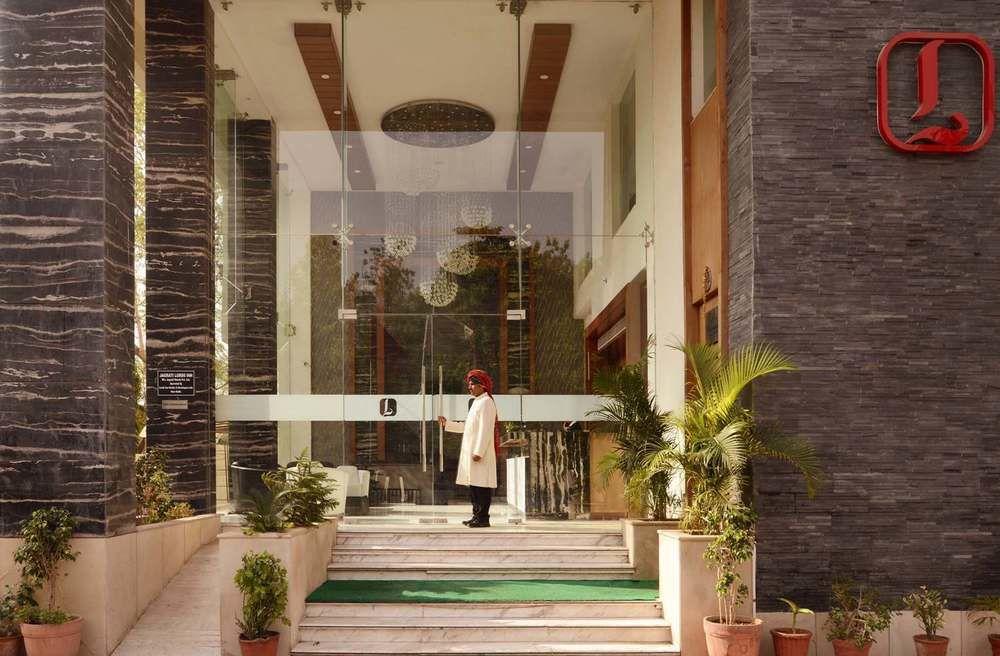 Jagrati Ananta Express Hotel Dzsaipur Kültér fotó