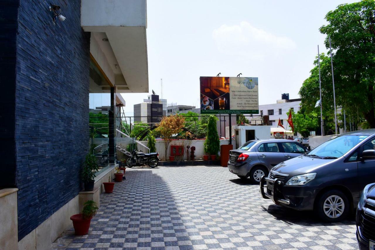 Jagrati Ananta Express Hotel Dzsaipur Kültér fotó