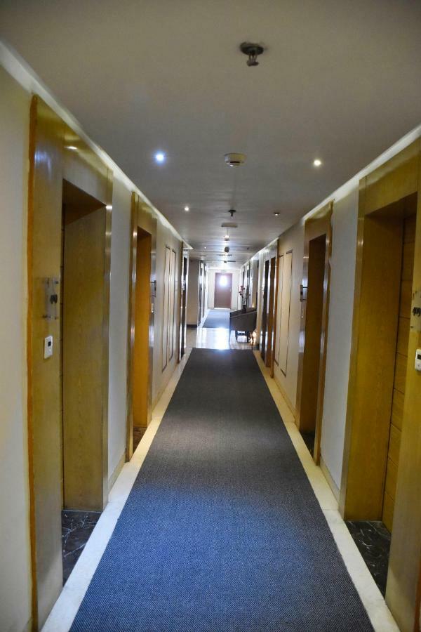 Jagrati Ananta Express Hotel Dzsaipur Kültér fotó