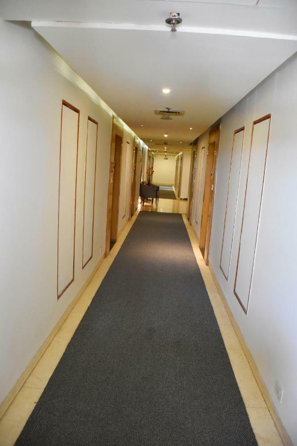 Jagrati Ananta Express Hotel Dzsaipur Kültér fotó